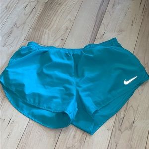 nike running shorts xl (SAME DAY SHIPPING)